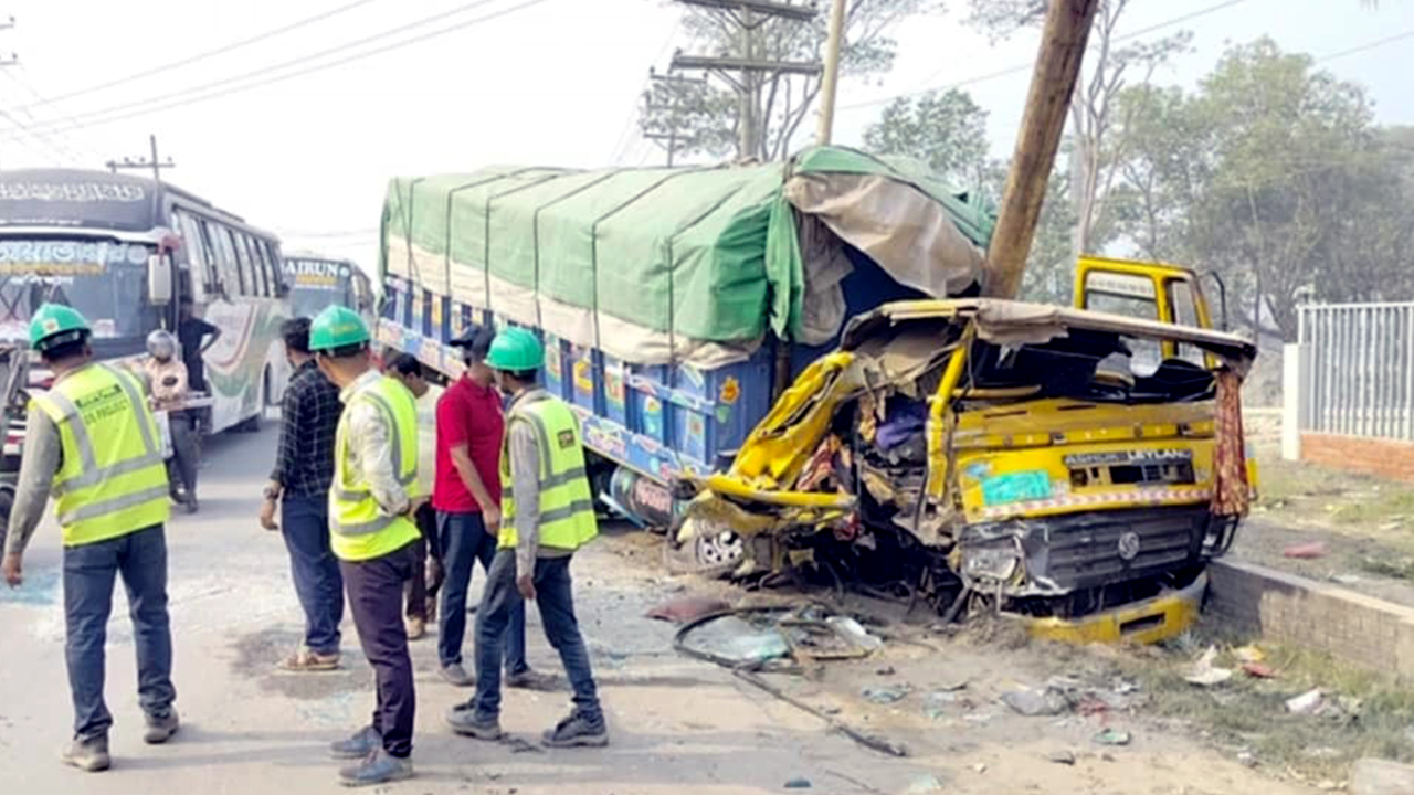 শ্রীমঙ্গলে পিকআপ উল্টে ২ শ্রমিক নিহত