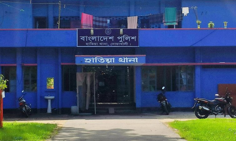 নোয়াখালীতে ঘরে ঢুকে নারীকে হত্যা