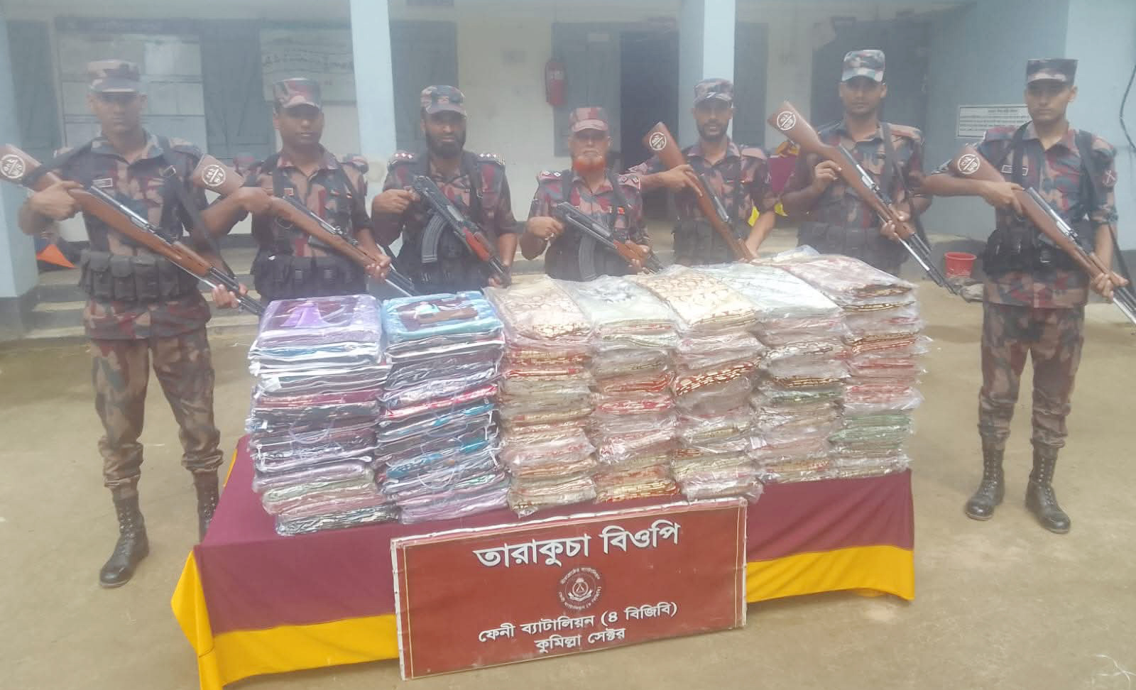 ফেনী সীমান্তে বিজিবির অভিযানে বিপুল পরিমাণ ভারতীয় মাদক ও মালামাল জব্দ