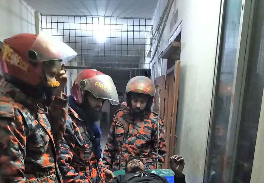 মাওয়ামুখী এক্সপ্রেসওয়েতে বাস–ট্রাক সংঘর্ষে আহত ৬