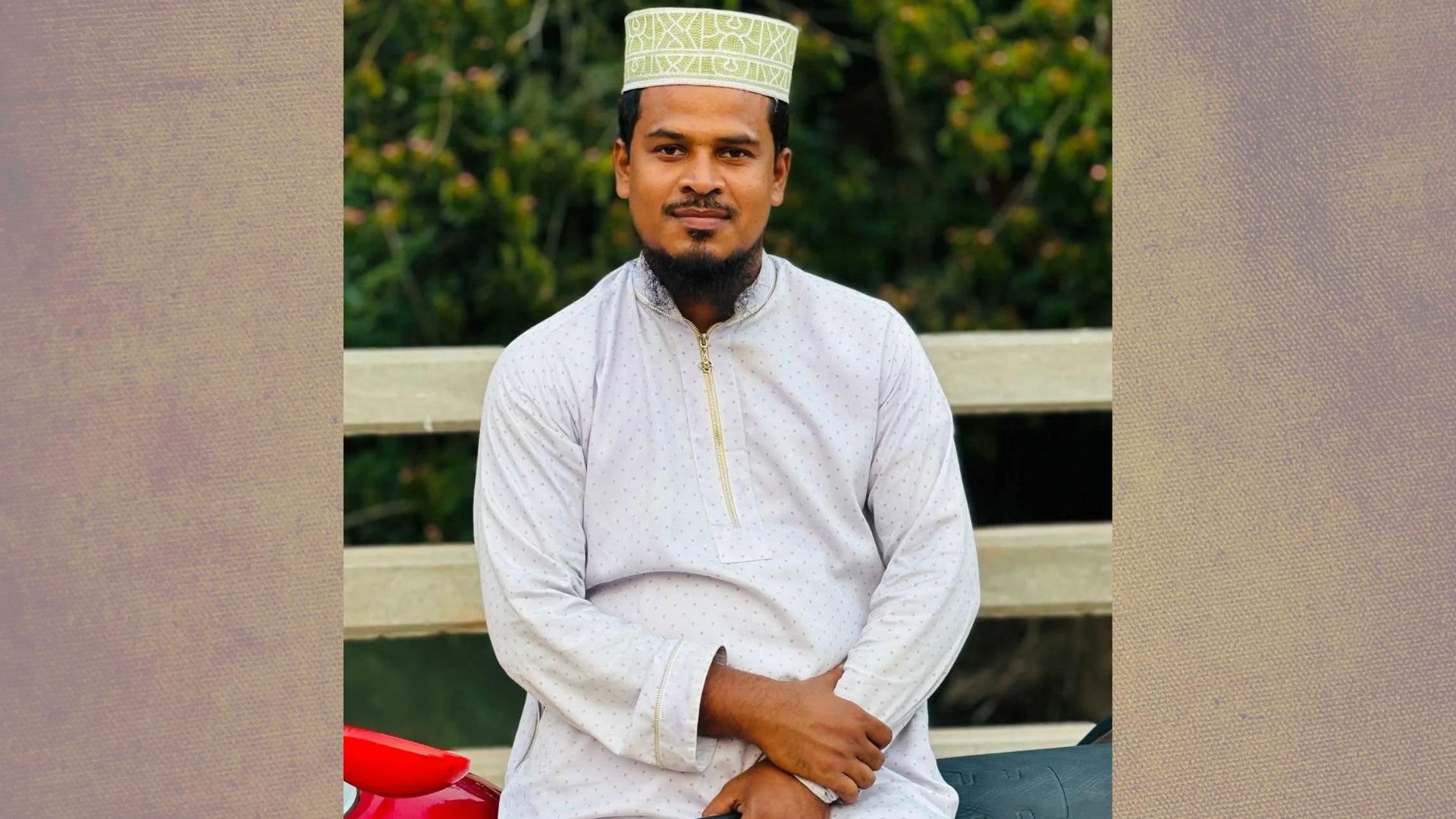 ছাত্রের মায়ের মোবাইলে কুপ্রস্তাব দেওয়ায় জামায়াত নেতা বহিষ্কার